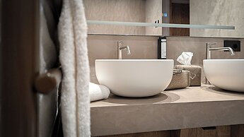 Mo.he Boutique Hotel