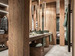 Mo.he Boutique Hotel