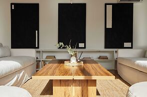 Hestia at Historic Building in Recoleta