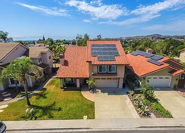 Sunny San Diego Retreat w Hot tub & Game Room