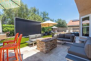 Sunny San Diego Retreat w Hot tub & Game Room