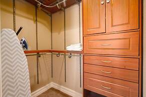 Sunny San Diego Retreat w Hot tub & Game Room