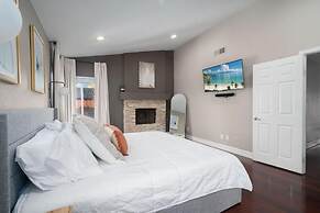 Sunny San Diego Retreat w Hot tub & Game Room