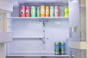 Sunny San Diego Retreat w Hot tub & Game Room