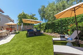 Sunny San Diego Retreat w Hot tub & Game Room