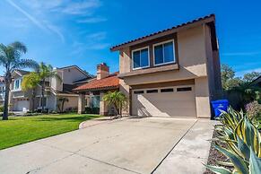 Sunny San Diego Retreat w Hot tub & Game Room