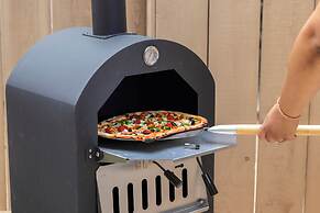 Sunny San Diego Retreat w Hot tub & Game Room