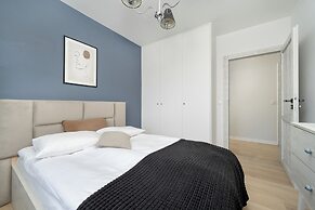 Amazing Apartment for 6 by Renters