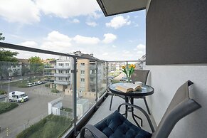 Amazing Apartment for 6 by Renters