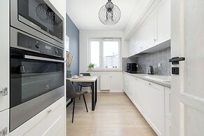 Amazing Apartment for 6 by Renters