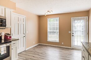 Smyrna Home w/ Private Yard: 25 Mi to Nashville!