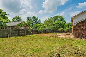 Smyrna Home w/ Private Yard: 25 Mi to Nashville!