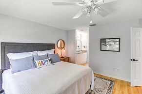 Lanai & Gas Grill: Bright Home in The Villages!