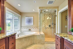 Portland Area Group Getaway: Hot Tub & Views!