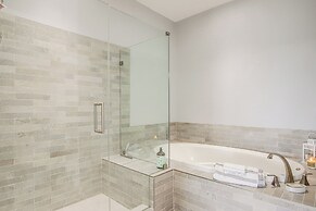 Ocean City Condo w/ Pool & Private Beach Access