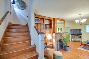 Charming Hampton Home ~ 7 Mi to Buckroe Beach!