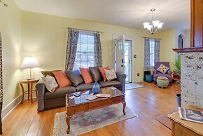 Charming Hampton Home ~ 7 Mi to Buckroe Beach!