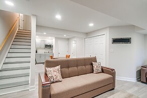 Quaint Stafford Apartment w/ Electric Fireplace!