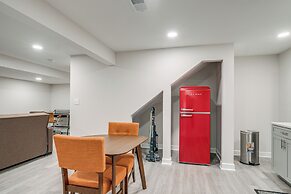 Quaint Stafford Apartment w/ Electric Fireplace!