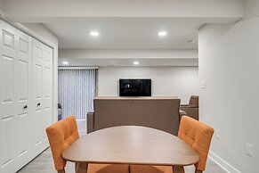 Quaint Stafford Apartment w/ Electric Fireplace!