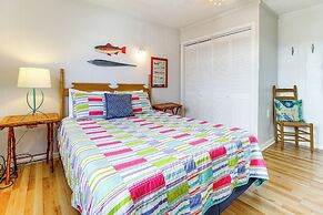 Oak Island Condo w/ Ocean View: Steps to Beach!