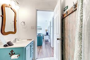 Oak Island Condo w/ Ocean View: Steps to Beach!