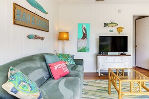 Oak Island Condo w/ Ocean View: Steps to Beach!
