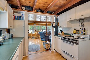 Waterfront Home on Lake Champlain w/ Dock & Kayaks