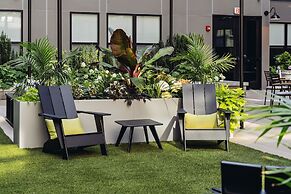 Luxury Apartments by Hyatus at The Asher