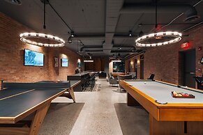 Luxury Apartments by Hyatus at The Asher