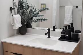 Luxury Apartments by Hyatus at The Asher