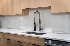 Luxury Apartments by Hyatus at The Asher