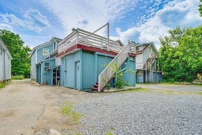 Bennington Gem w/ Smart TV Near Historic District!