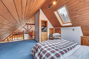 Cozy Home on 10 Acres: 'yellowstone in Vermont'