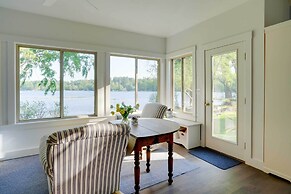Waterfront Cottage in Summer Village w/ Grill