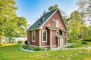 Waterfront Cottage in Summer Village w/ Grill