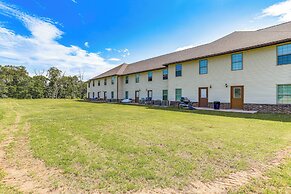 Quaint Pocahontas Townhome, Central Location!