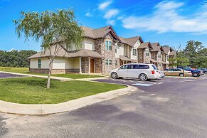 Quaint Pocahontas Townhome, Central Location!