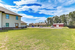 Quaint Pocahontas Townhome, Central Location!