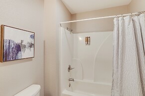 Quaint Pocahontas Townhome, Central Location!