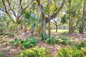 Seabrook Island Villa w/ Patio < 1 Mi to Beach!