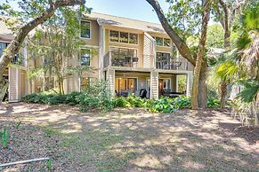 Seabrook Island Villa w/ Patio < 1 Mi to Beach!