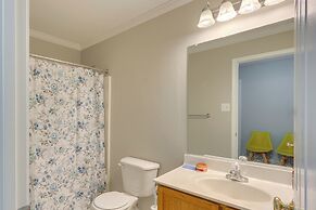 Point of Rocks Vacation Rental w/ Community Pool!