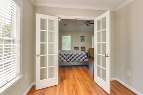 Point of Rocks Vacation Rental w/ Community Pool!