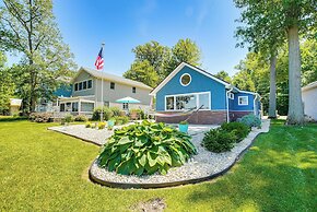 Waterfront w/ Boat Dock: Retreat on Indian Lake