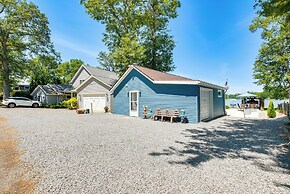 Waterfront w/ Boat Dock: Retreat on Indian Lake