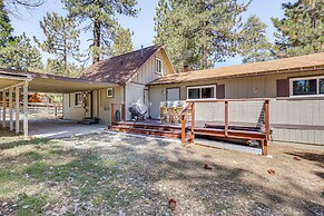 Cozy Mountain Cabin in Big Bear Lake w/ Hot Tub!