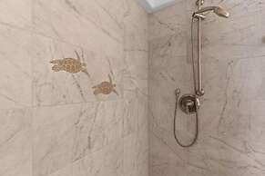 Royal Mauian, #511 2 Bedroom Condo by RedAwning