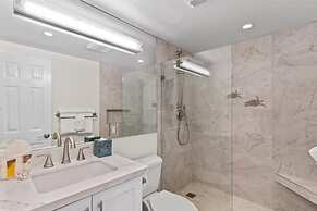 Royal Mauian, #511 2 Bedroom Condo by RedAwning