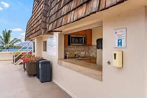 Royal Mauian, #511 2 Bedroom Condo by RedAwning